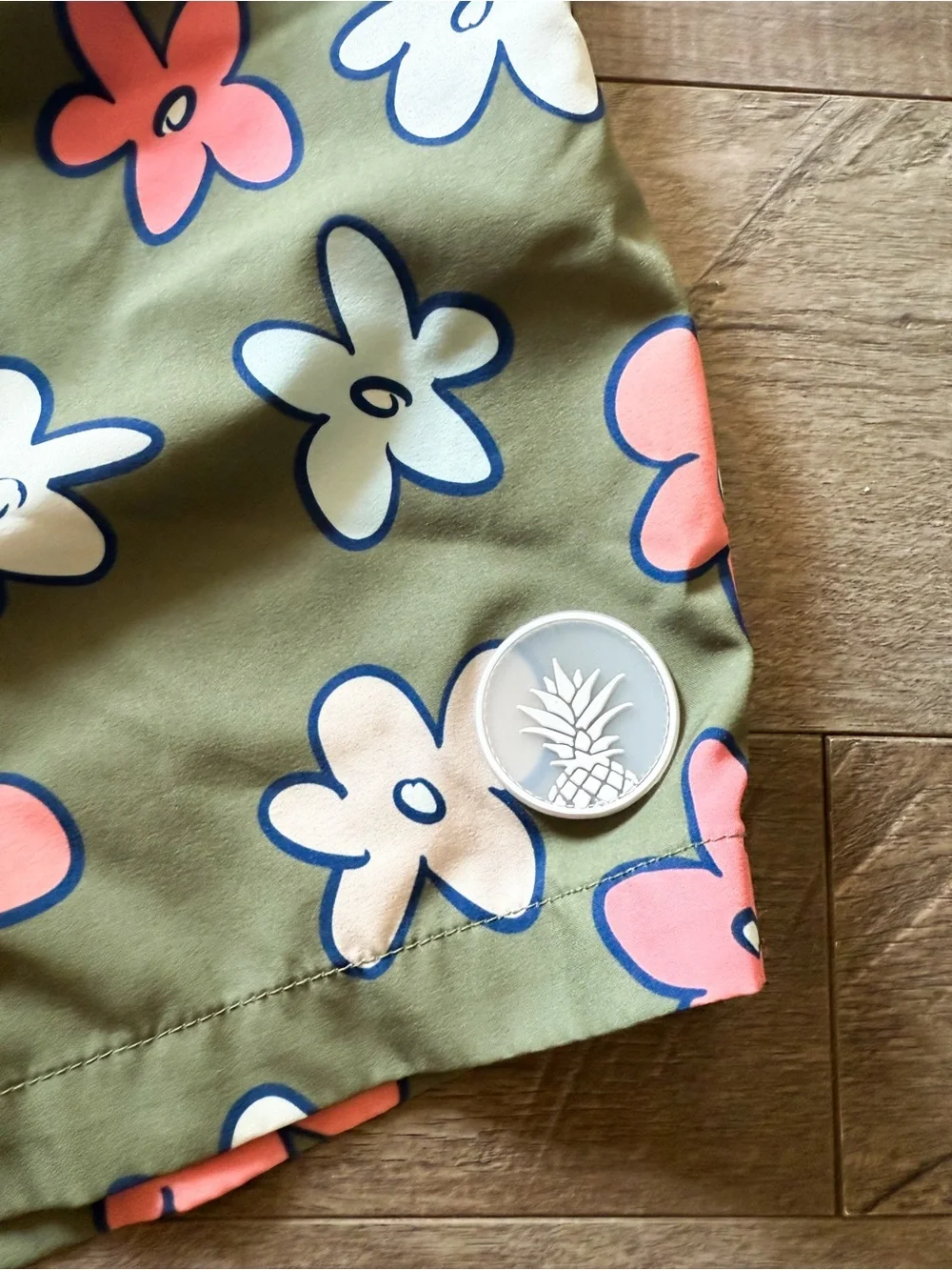 Chubbies Retro Floral Swim Trunks Men’s Small Olive Green 5.5” Inseam